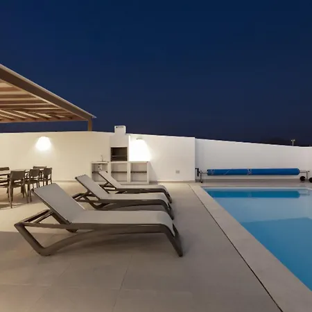Altos Deva 12a By Escape Villa *